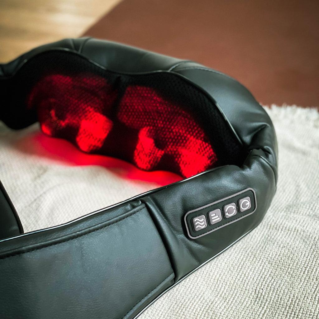 Nordic Wellness massagekrave med varme lagt om nakke og skuldre